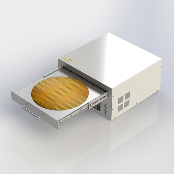 UV-Ozone Cleaning System for Large Wafers